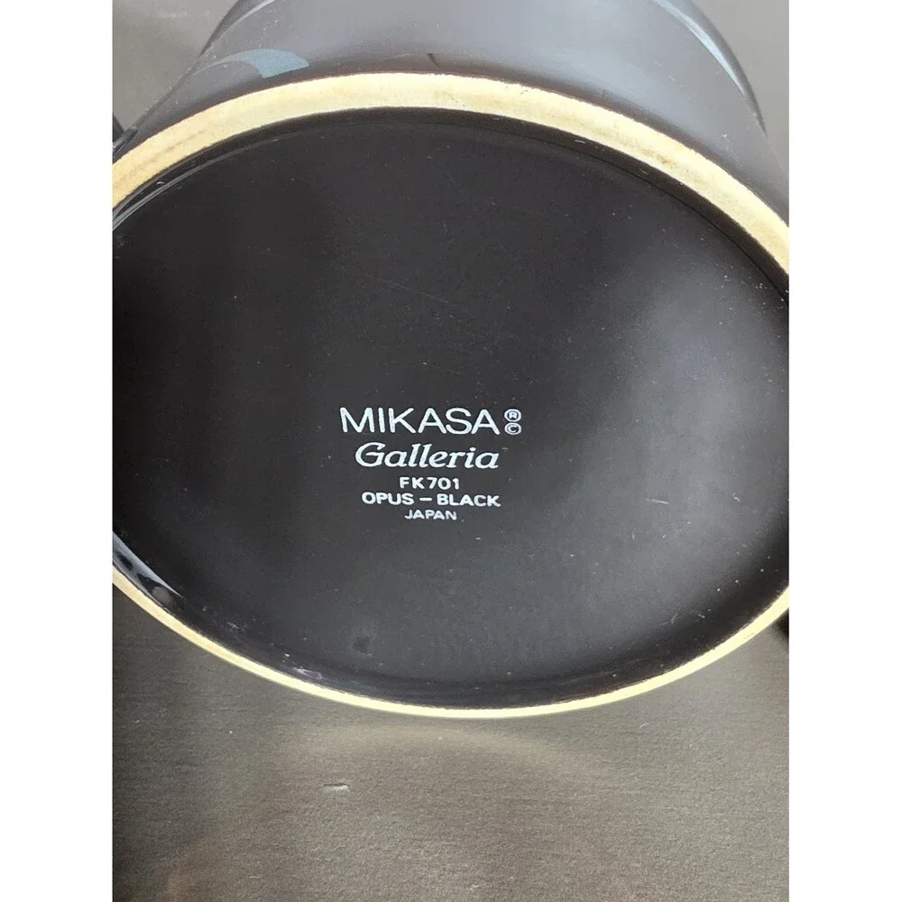 Mikasa Vintage Cala Lilly Opus Black Ceramic 4